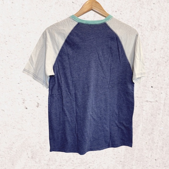 Faded Glory Blue and White Short Sleeve Tee - Picture 2 of 3